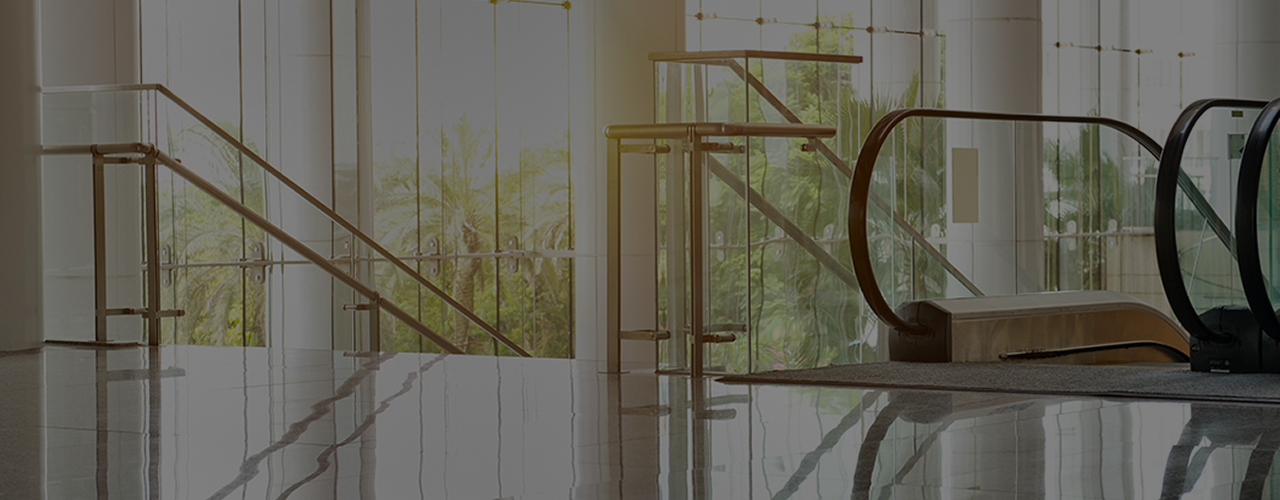 을지로입구역 4번출구 직접연결(도보1분),<br>
                    무료주차로 쉽고 편하게 방문 가능합니다.